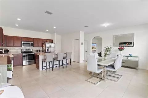 3557 W 94th Ter, Hialeah, FL 33018 photo 14
