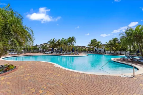 3557 W 94th Ter, Hialeah, FL 33018 photo 51