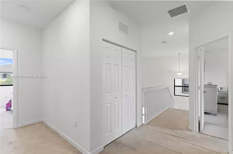 3557 W 94th Ter, Hialeah, FL 33018 photo 39