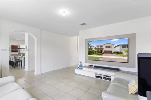 3557 W 94th Ter, Hialeah, FL 33018 photo 21