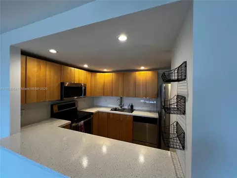 1401 S Federal Hwy #112, Boca Raton, FL 33432