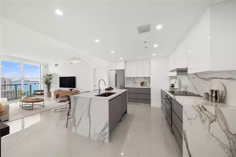 1900 N Bayshore Dr #2104, Miami, FL 33132