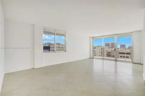 9500 W Bay Harbor Dr #7H, Bay Harbor Islands, FL 33154