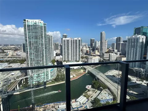 88 SW 7th St #3012, Miami, FL 33130