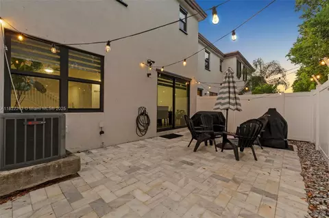 10129 W 32nd Ln, Hialeah, FL 33018 photo 29