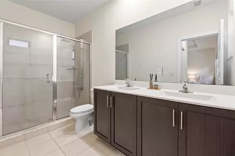 10129 W 32nd Ln, Hialeah, FL 33018 photo 20