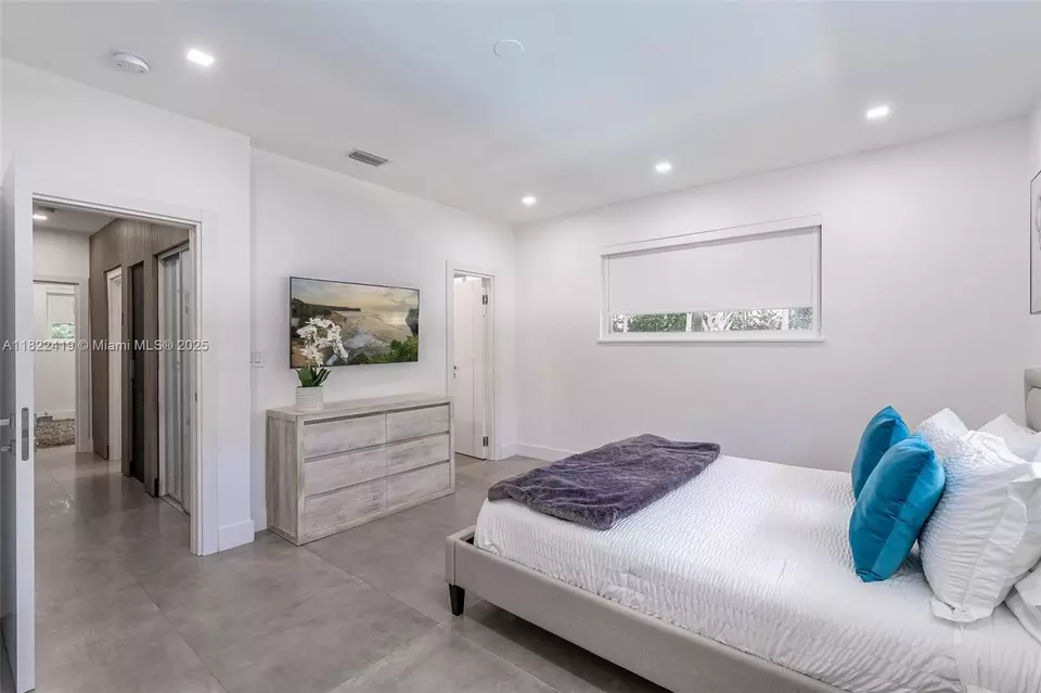 Bedroom - 1331 97th St, Bay Harbor Islands, FL 33154 photo 7 of 10
