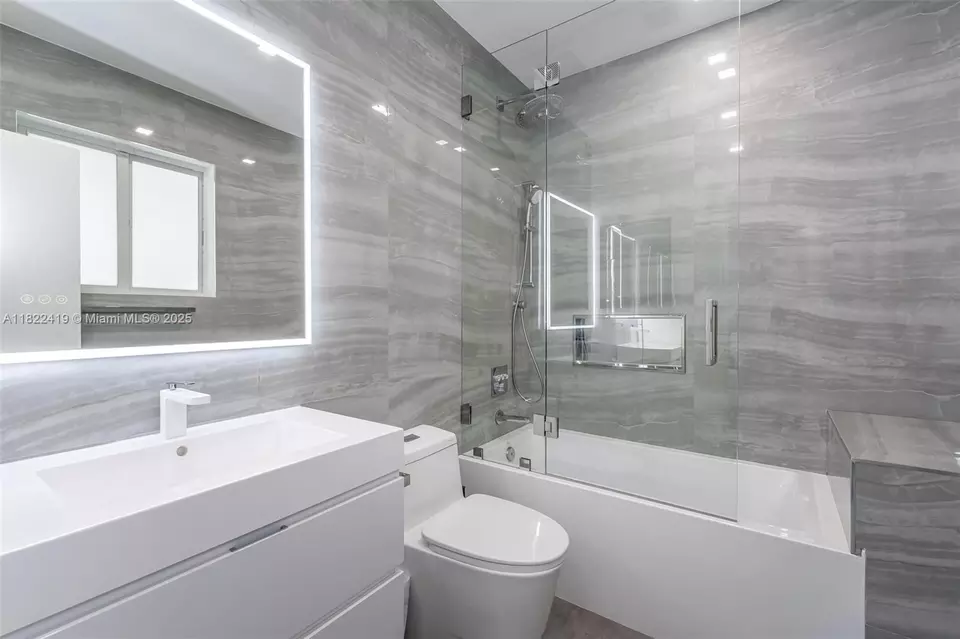 Bath - 1331 97th St, Bay Harbor Islands, FL 33154 photo 6 of 7