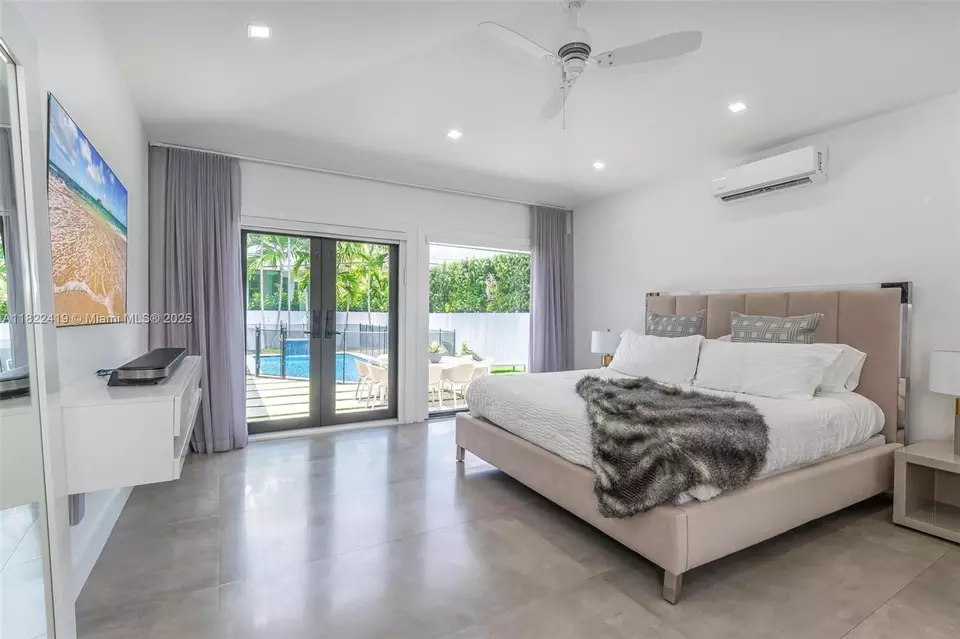 Bedroom - 1331 97th St, Bay Harbor Islands, FL 33154 photo 1 of 10