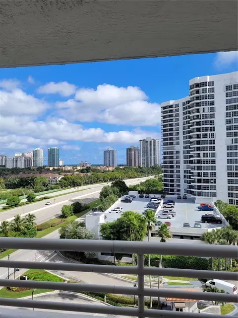 3300 NE 192nd St #1008, Aventura, FL 33180