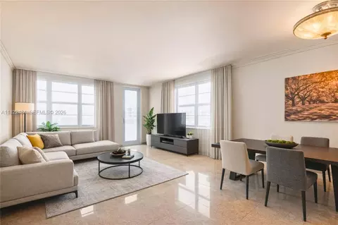 100 Lincoln Rd #811, Miami Beach, FL 33139