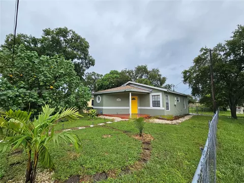 800 NW 15th Ave, Fort Lauderdale, FL 33311