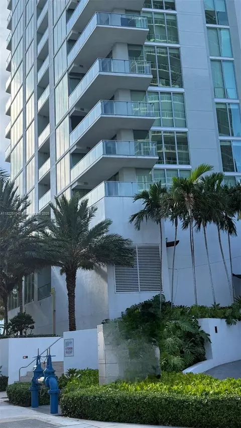 2900 NE 7th Ave #1407, Miami, FL 33137