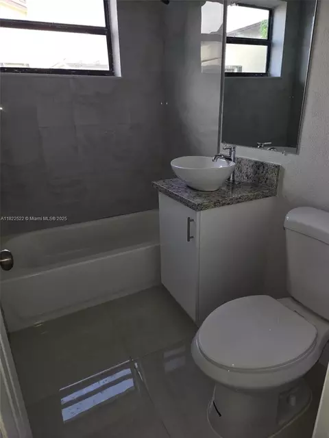 Bath - 257 E 38th St, Hialeah, FL 33013 photo 2 of 2