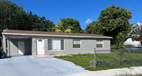 4401 SW 24th St, Fort Lauderdale, FL 33317