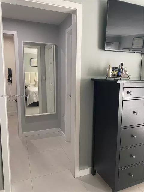 Undisclosed, Hialeah, FL 33012 photo 9