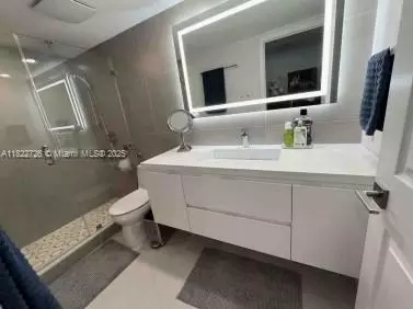 Undisclosed, Hialeah, FL 33012 photo 10