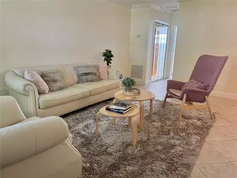 3801 NE 22nd Ter #7, Lighthouse Point, FL 33064