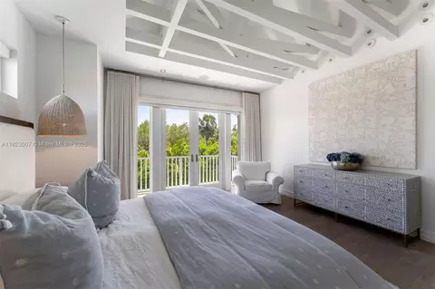 Bedroom - 220 Cypress Dr, Key Biscayne, FL 33149 photo 4 of 8