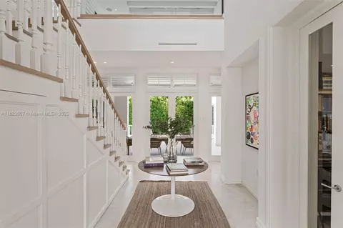 Entry Way - 220 Cypress Dr, Key Biscayne, FL 33149 photo 2 of 7