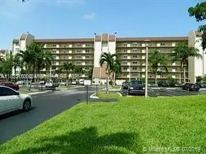 3100 W Rolling Hills Cir #101, Davie, FL 33328