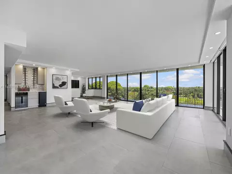 700 Coral Way #5, Coral Gables, FL 33134