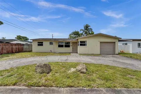 7504 Grant St, Hollywood, FL 33024