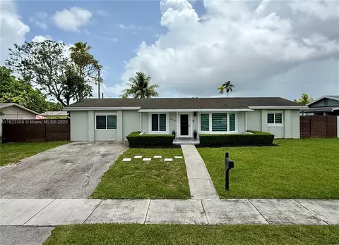15761 SW 102nd Ct, Miami, FL 33157