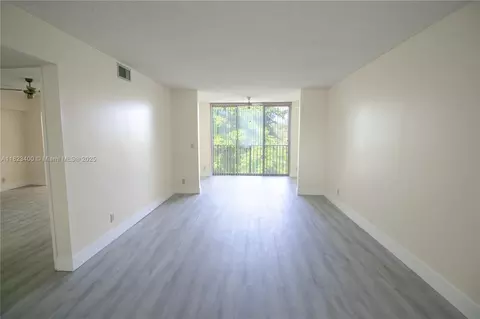 7730 NW 50th St #507, Lauderhill, FL 33351