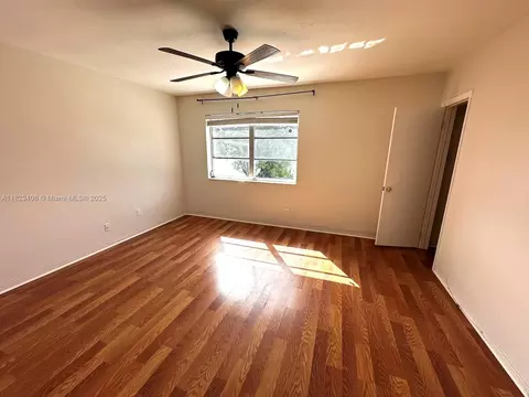 6881 W 16th Dr, Hialeah, FL 33014 photo 15