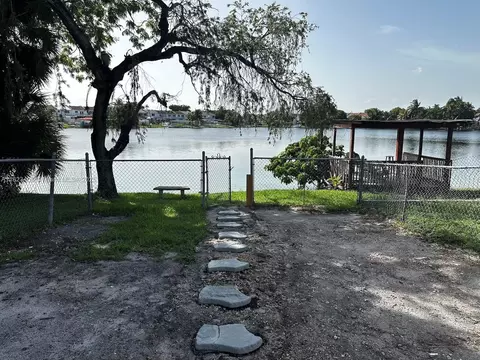 6881 W 16th Dr, Hialeah, FL 33014 photo 51