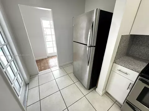 6881 W 16th Dr, Hialeah, FL 33014 photo 32
