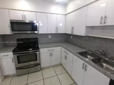 6881 W 16th Dr, Hialeah, FL 33014 photo 29