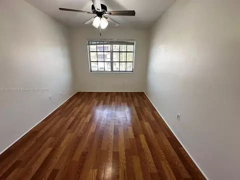 6881 W 16th Dr, Hialeah, FL 33014 photo 14