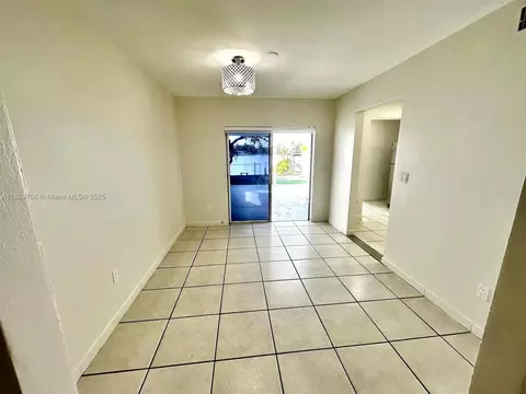 6881 W 16th Dr, Hialeah, FL 33014 photo 25