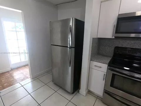 6881 W 16th Dr, Hialeah, FL 33014 photo 30