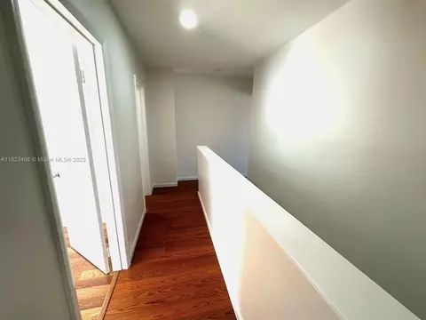 6881 W 16th Dr, Hialeah, FL 33014 photo 12