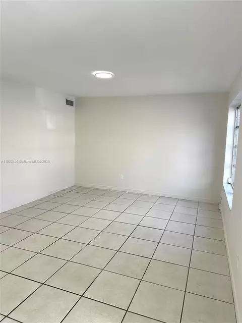 6881 W 16th Dr, Hialeah, FL 33014 photo 11