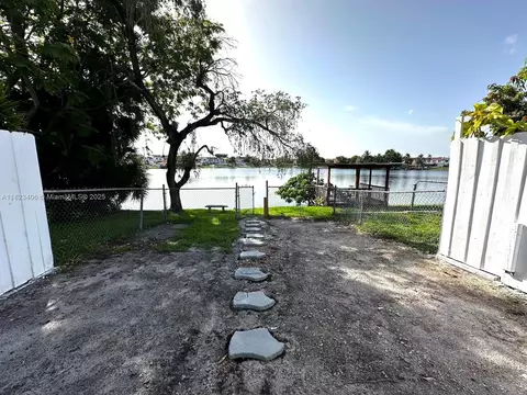 6881 W 16th Dr, Hialeah, FL 33014 photo 59