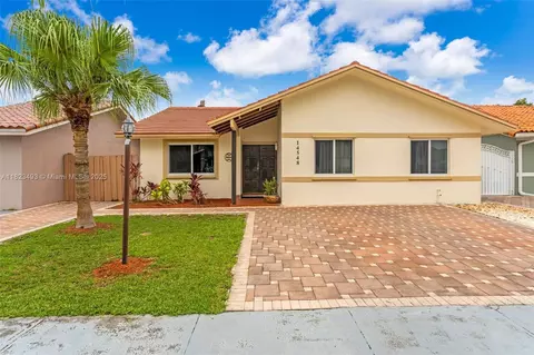 14548 SW 98th Ter, Miami, FL 33186