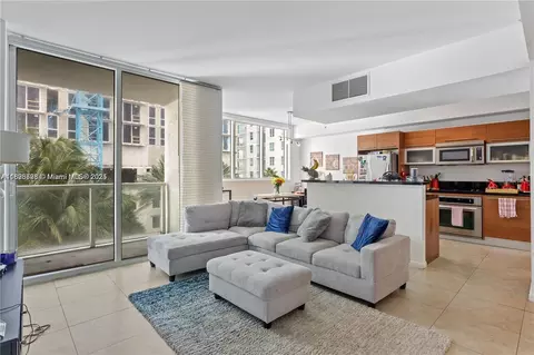 253 NE 2nd St #1108, Miami, FL 33132