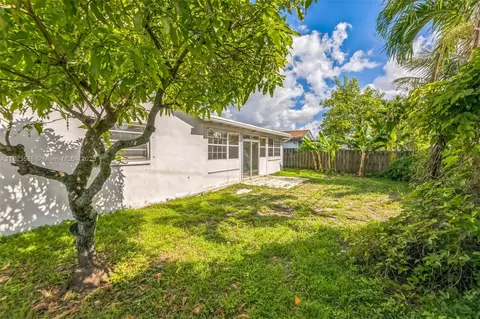 22226 SW 62nd Ave, Boca Raton, FL 33428