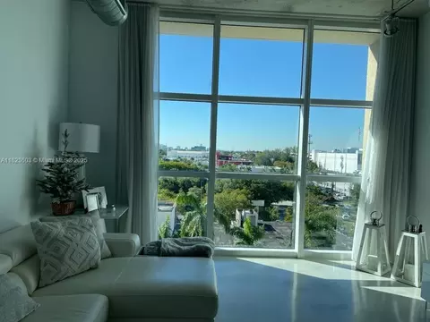 Living - 2001 Biscayne Blvd #3608, Miami, FL 33137 photo 1 of 1