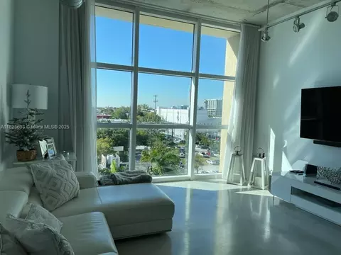 2001 Biscayne Blvd #3608, Miami, FL 33137