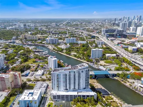 10 SW South River Dr #PHI03, Miami, FL 33130