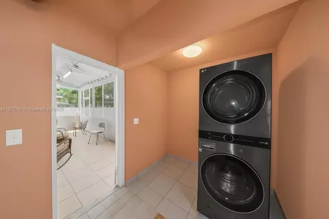 359 E 19th St, Hialeah, FL 33010 photo 39