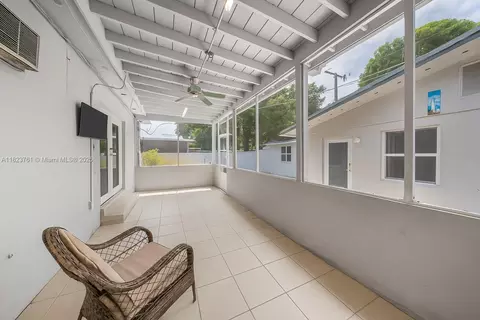 359 E 19th St, Hialeah, FL 33010 photo 35