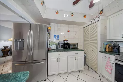 359 E 19th St, Hialeah, FL 33010 photo 24