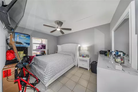 359 E 19th St, Hialeah, FL 33010 photo 30