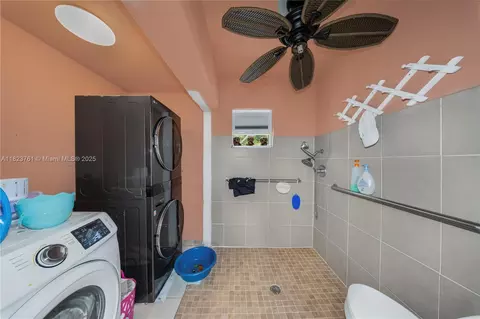 359 E 19th St, Hialeah, FL 33010 photo 38